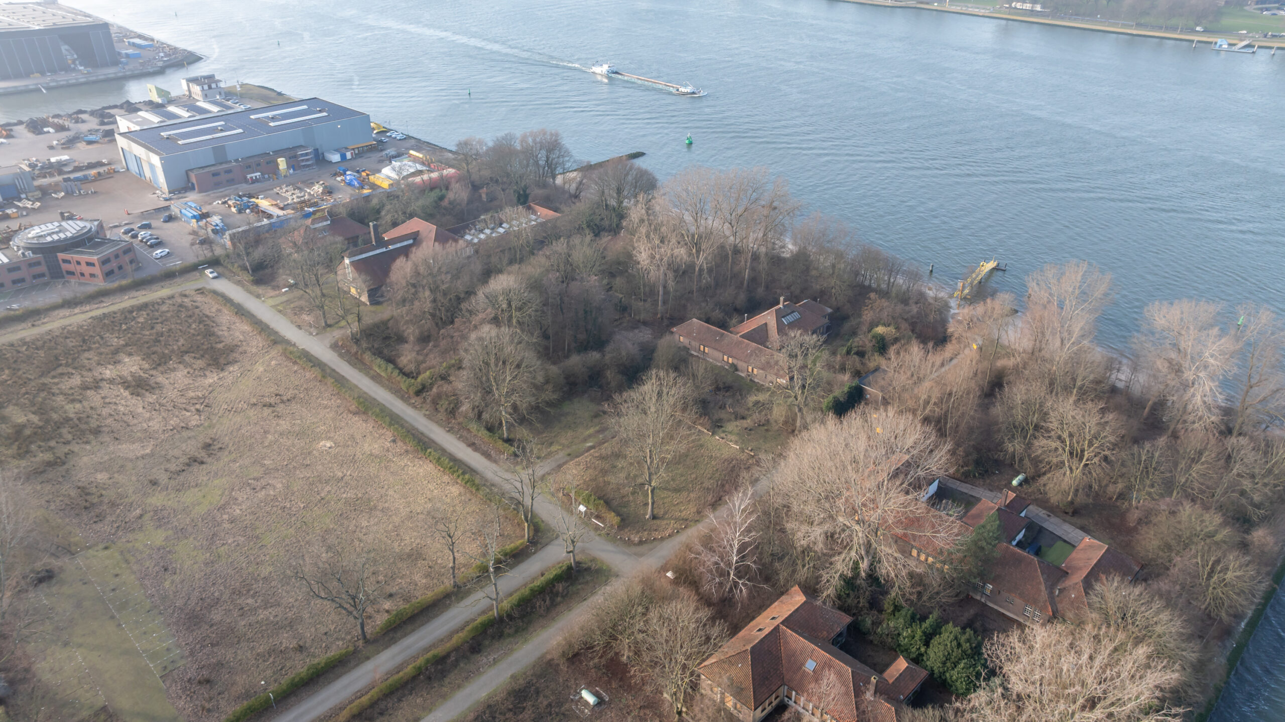 Historisch Quarantaine-terrein Rotterdam havengebied met monumentale gebouwen