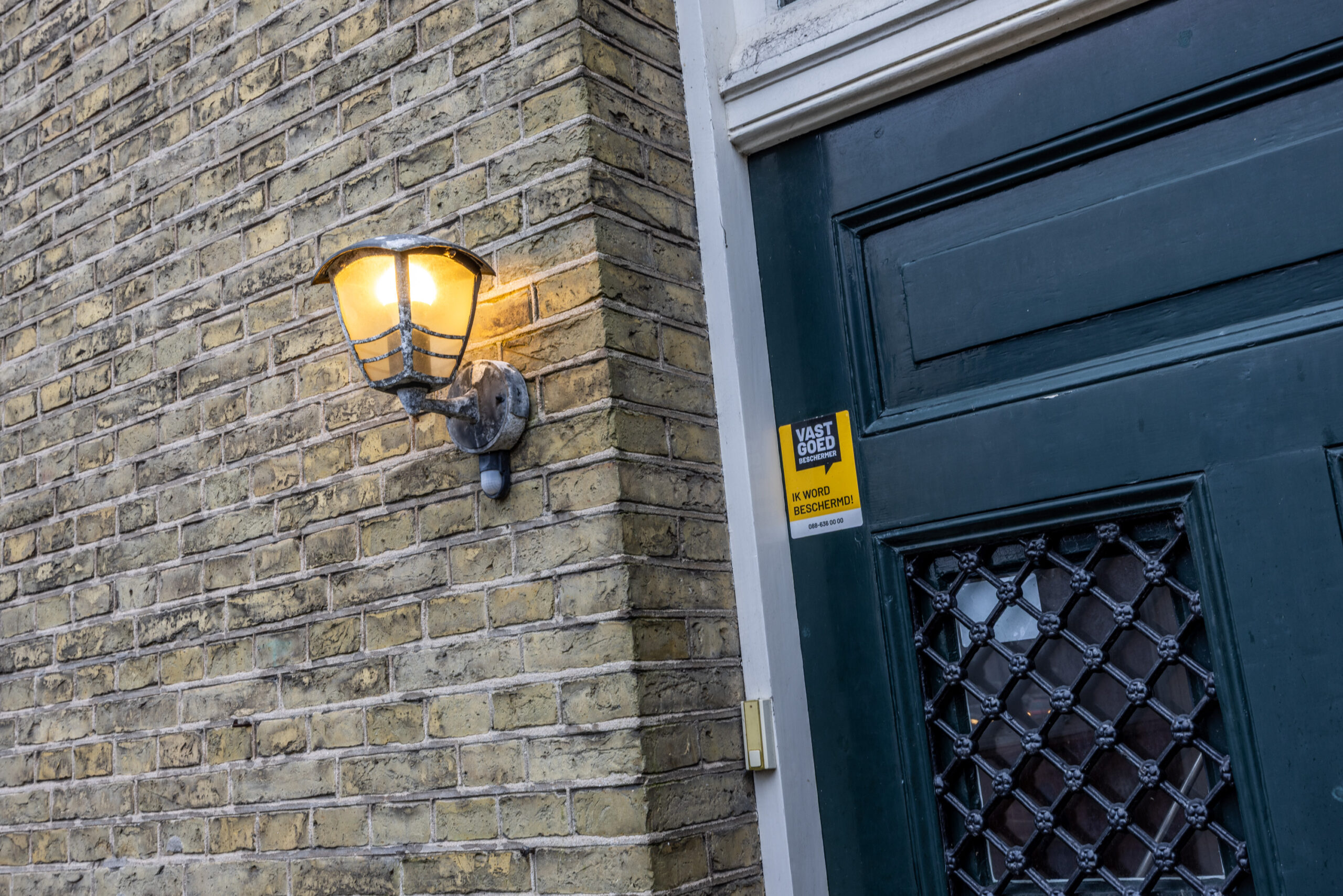 Voormalige directeurswoning Blokhuispoortgevangenis. Leeuwarden, Keizersgracht 2.